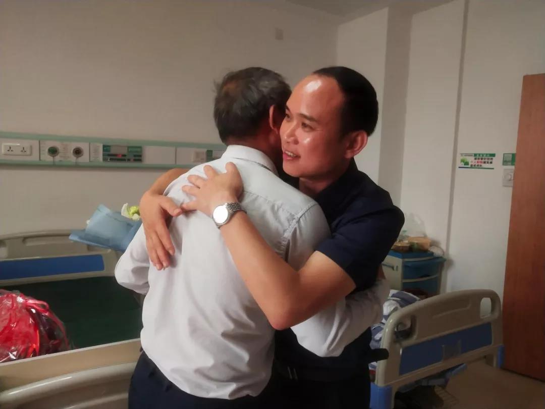 真情關(guān)懷，慰問員工丨老羅，愿您早日康復(fù)！