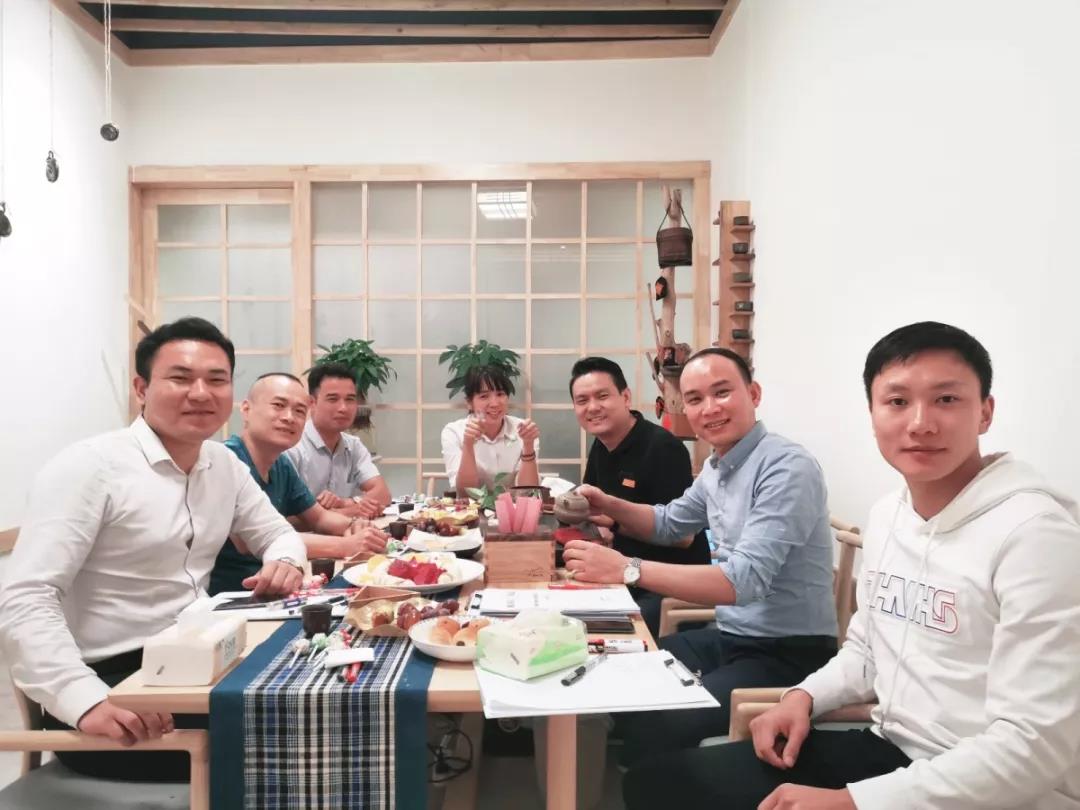 工程、材料中心管理層“裸心會(huì)”丨茶短情長(zhǎng)，一場(chǎng)來(lái)自心靈的對(duì)話！